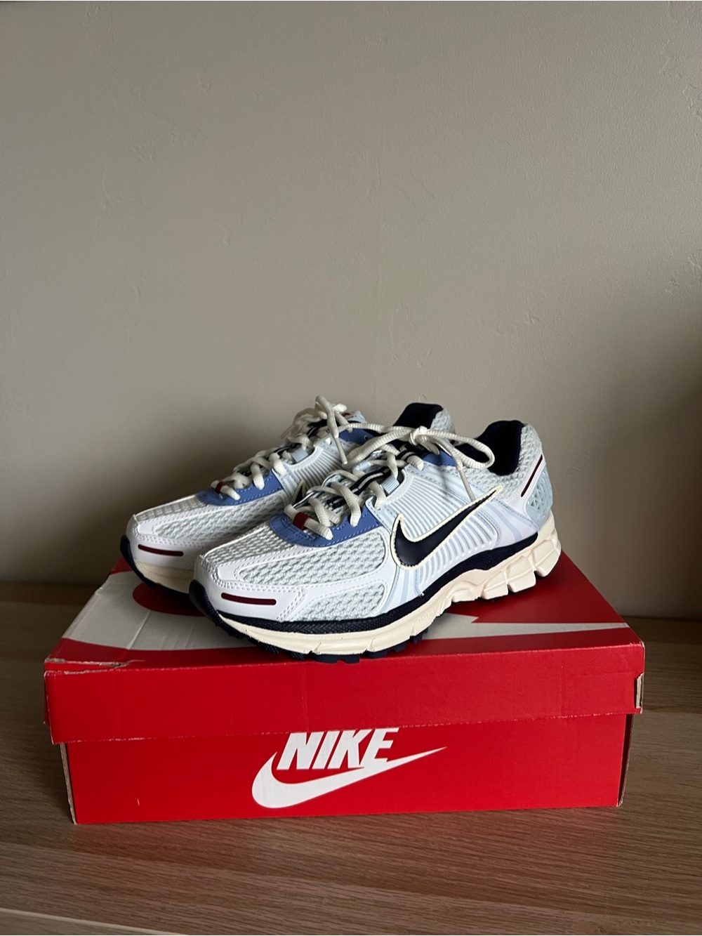 Nike Women’s Zoom Vomero 5